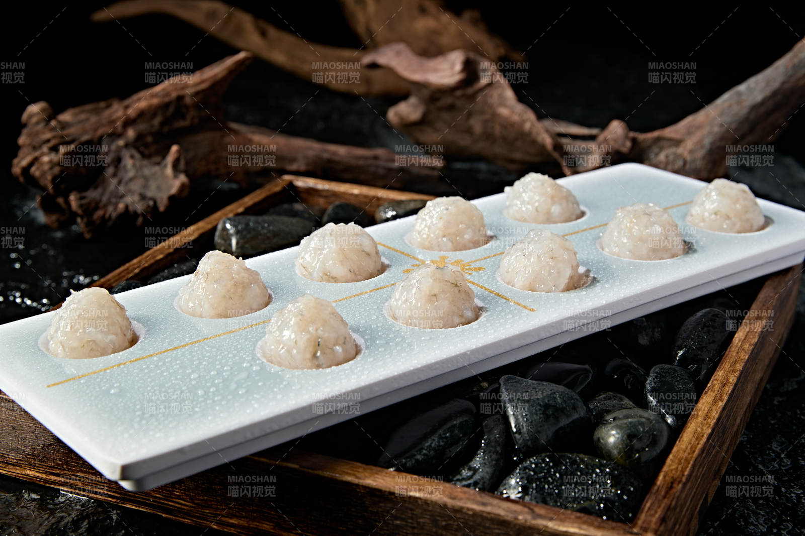 川渝火锅食材鲜虾虾滑图片