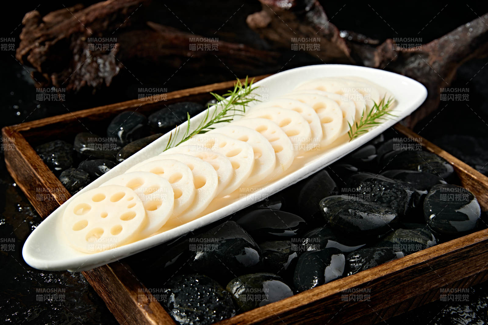 火锅食材涮藕片图片