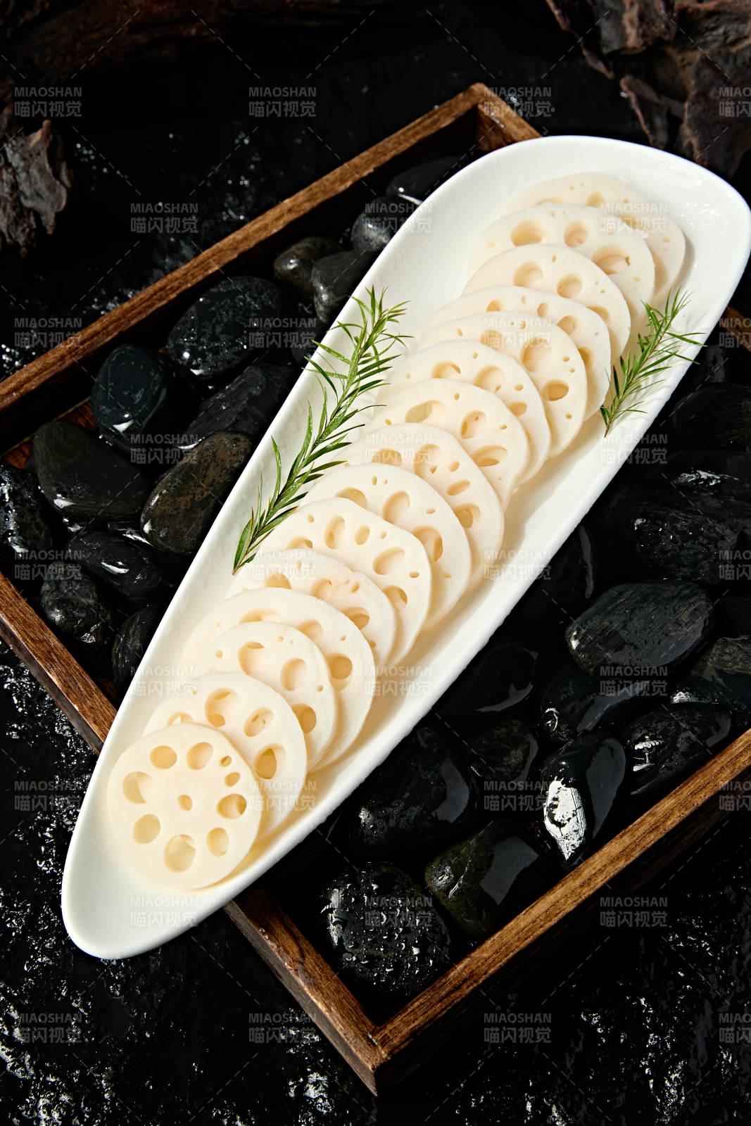 火锅食材涮藕片图片