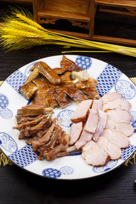 鸭翅鸭胗鸭胸拼图片