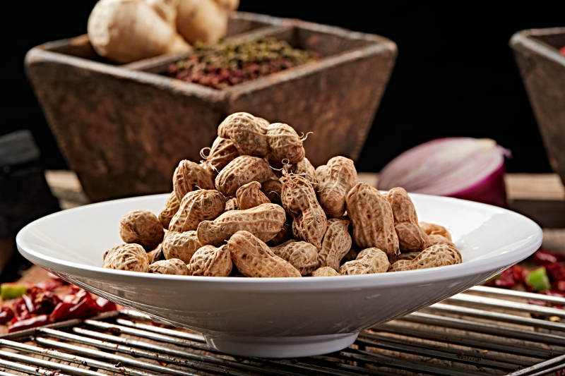 五香水煮带壳花生图片