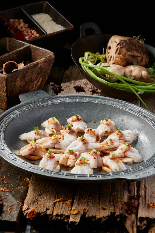 蒜香杏鲍菇香煎野生草鱼片图片