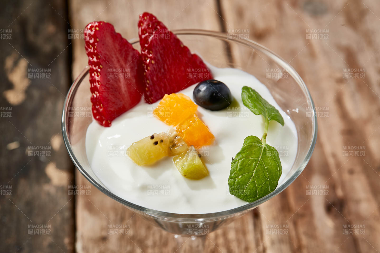 自制美味草原风味的多口味纯醸老酸奶图片