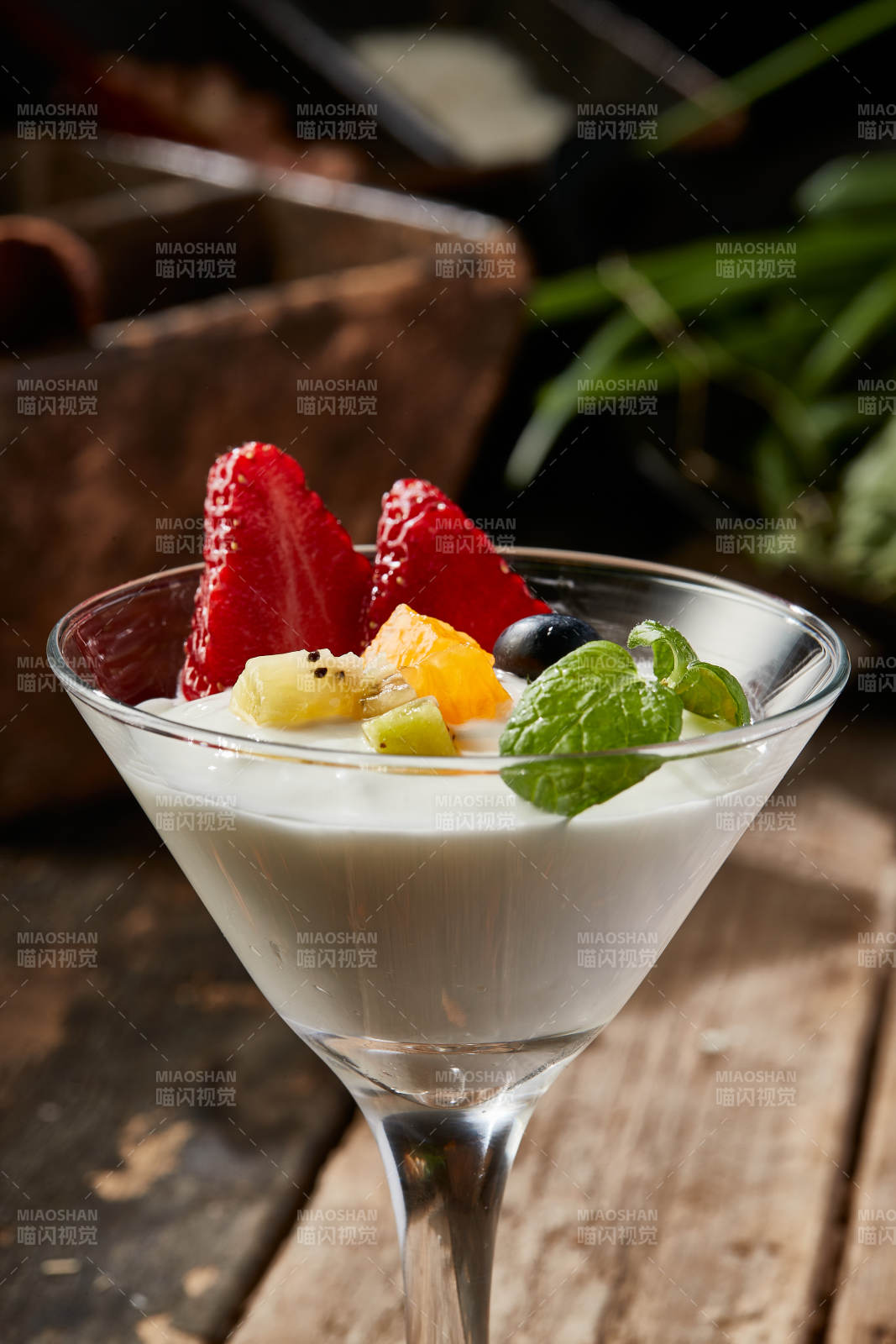 自制美味草原风味的多口味纯醸老酸奶图片