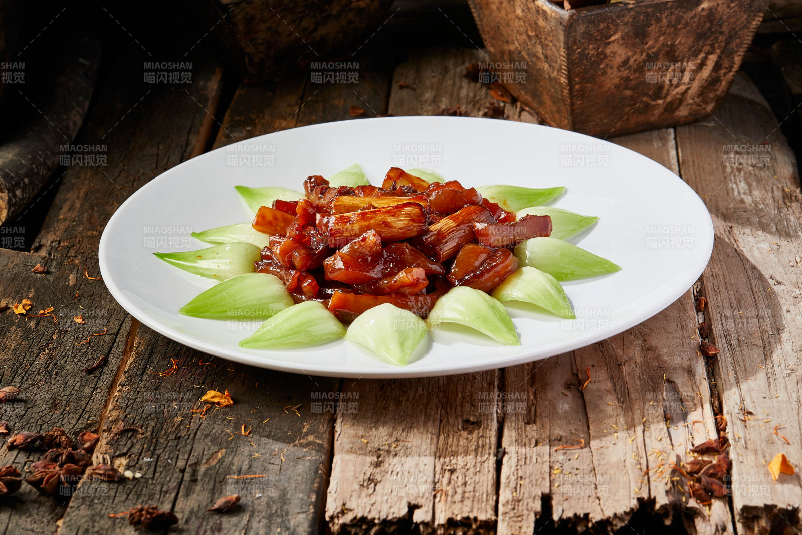 传统鲁菜葱烧蹄筋图片