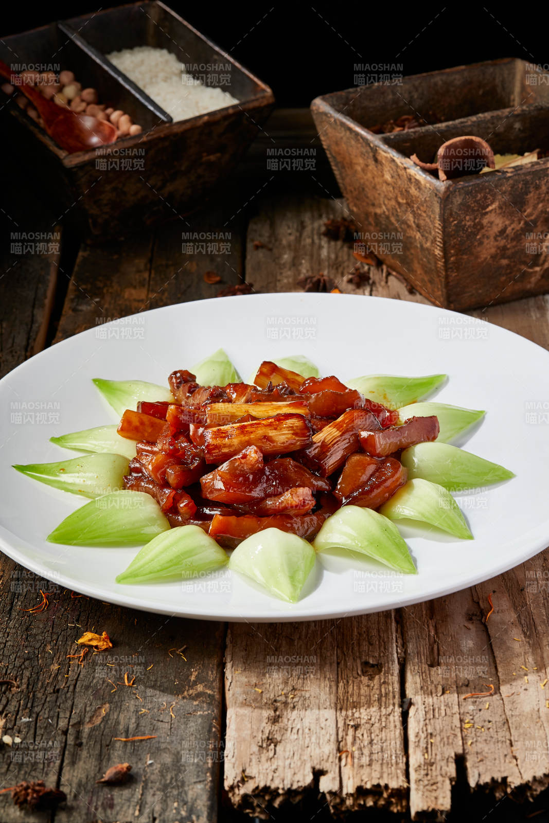 传统鲁菜葱烧蹄筋图片