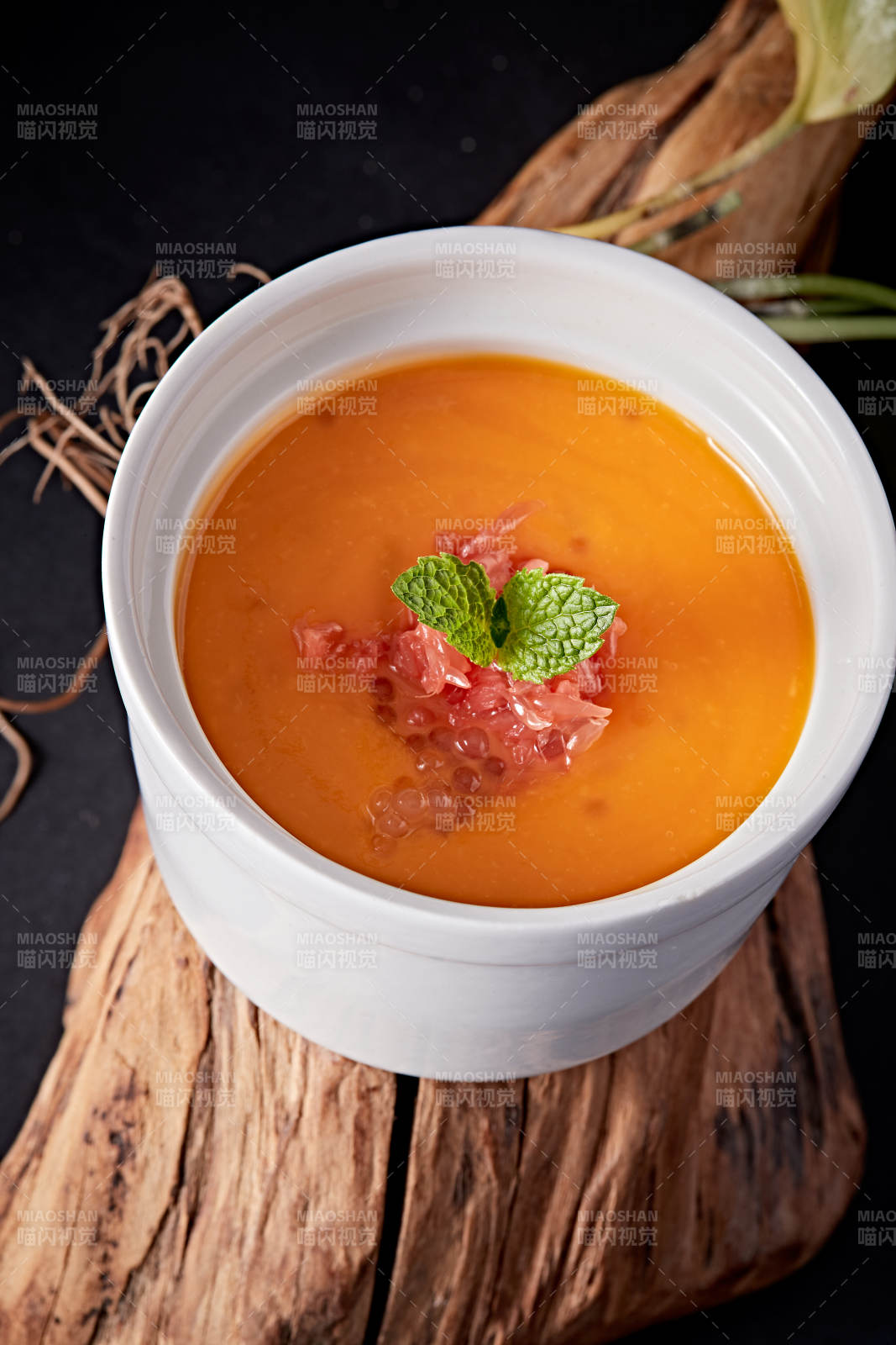 港式茶餐杨枝甘露图片