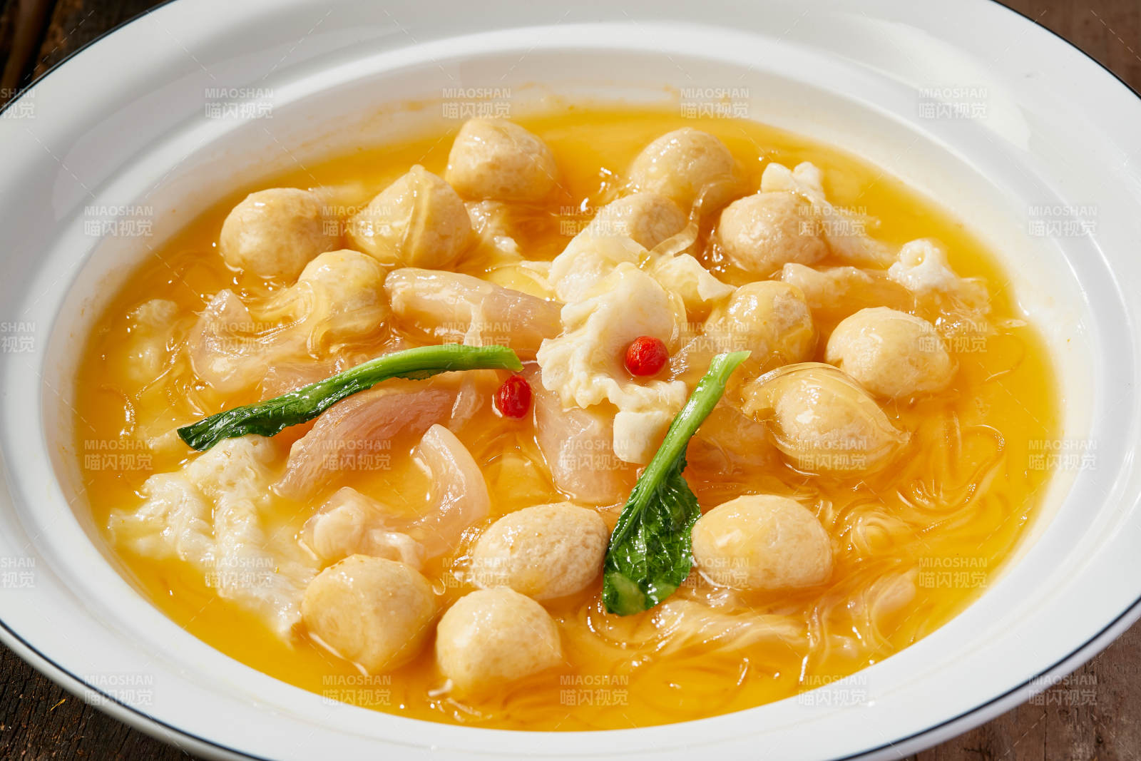 美味鱼鲜浓汤四宝图片