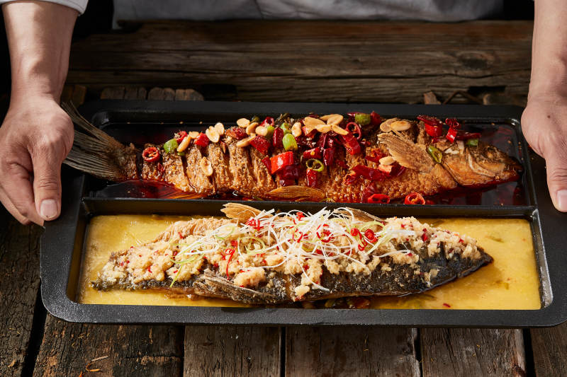 诸葛双味儿铁板烤鱼图片