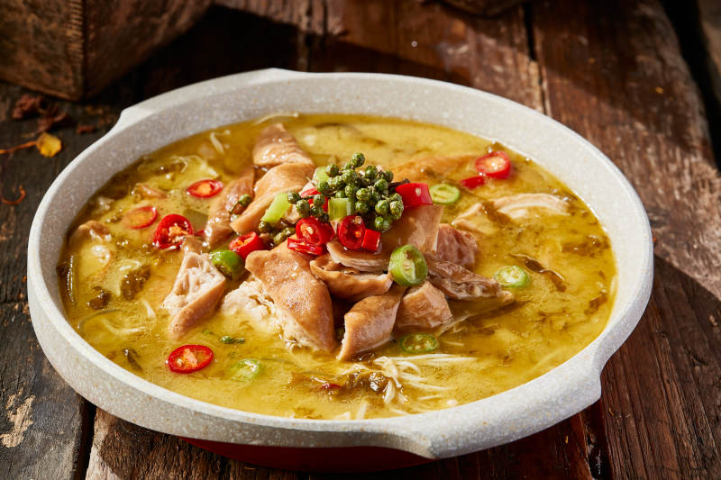 酸汤椒麻香辣肥肠图片