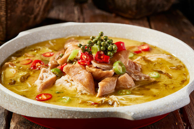 酸汤椒麻香辣肥肠图片