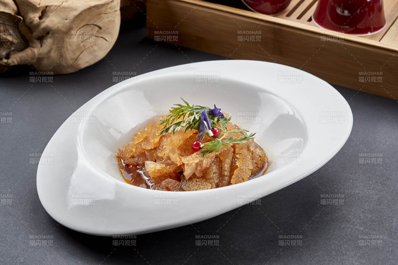 精美传统凉菜老醋蛰头图片