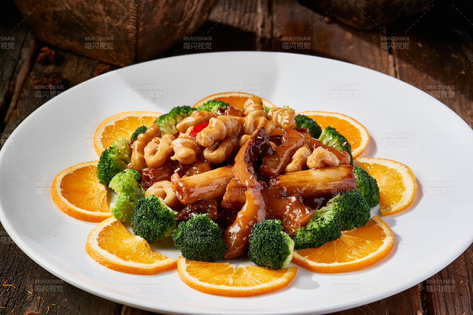 葱烧牛蹄筋莜面猫耳朵图片