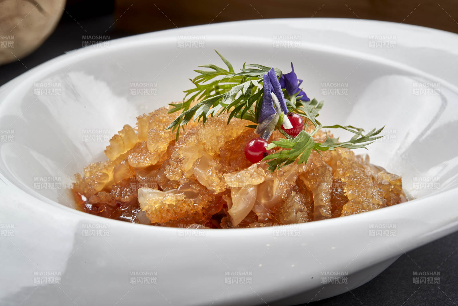 精美传统凉菜老醋蛰头图片