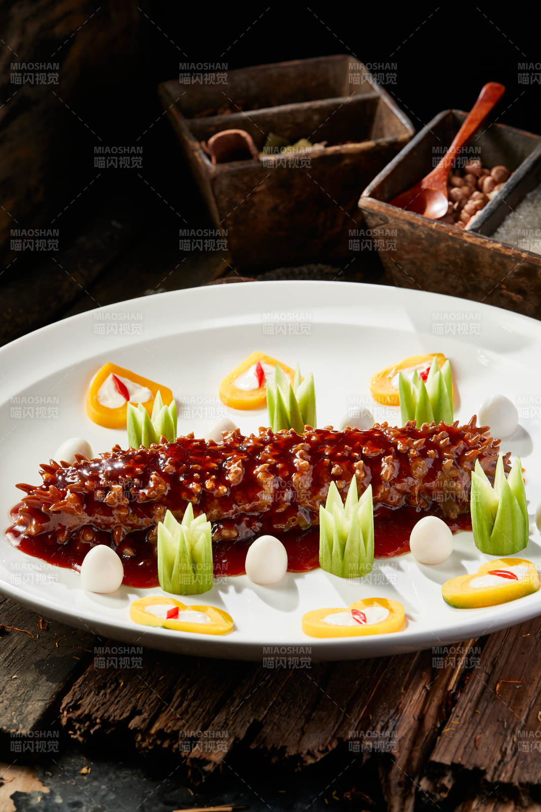 浇汁红烧寿桃梅花参图片