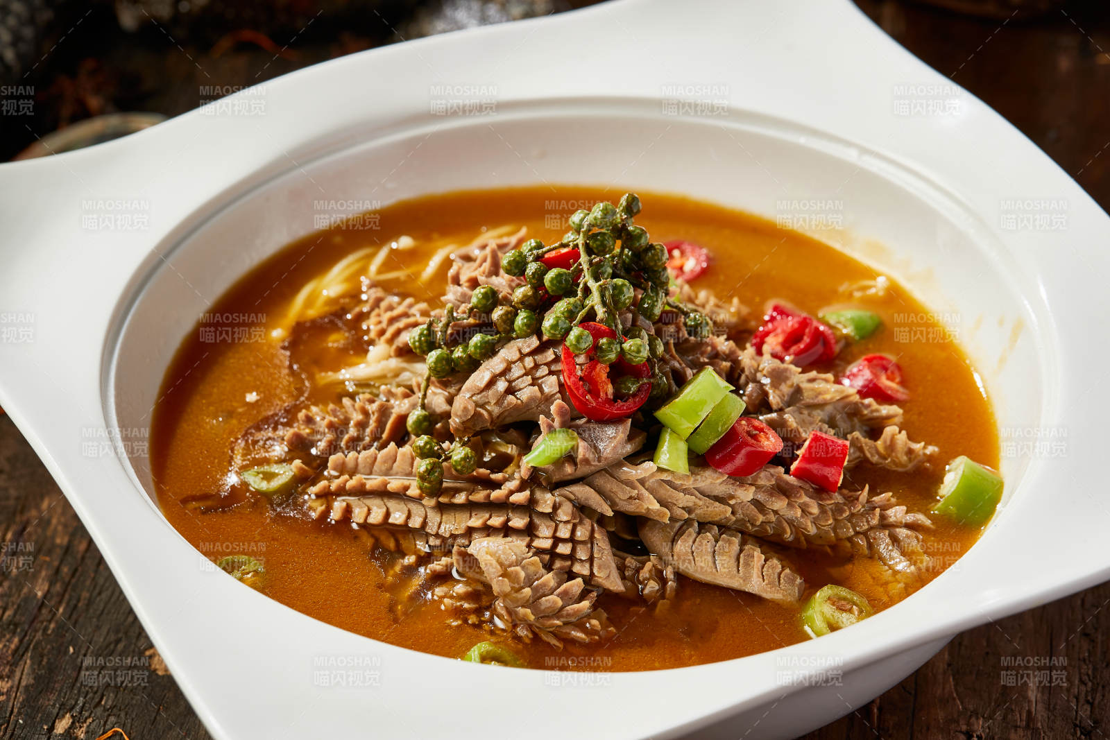 椒麻酸汤猪腰花图片