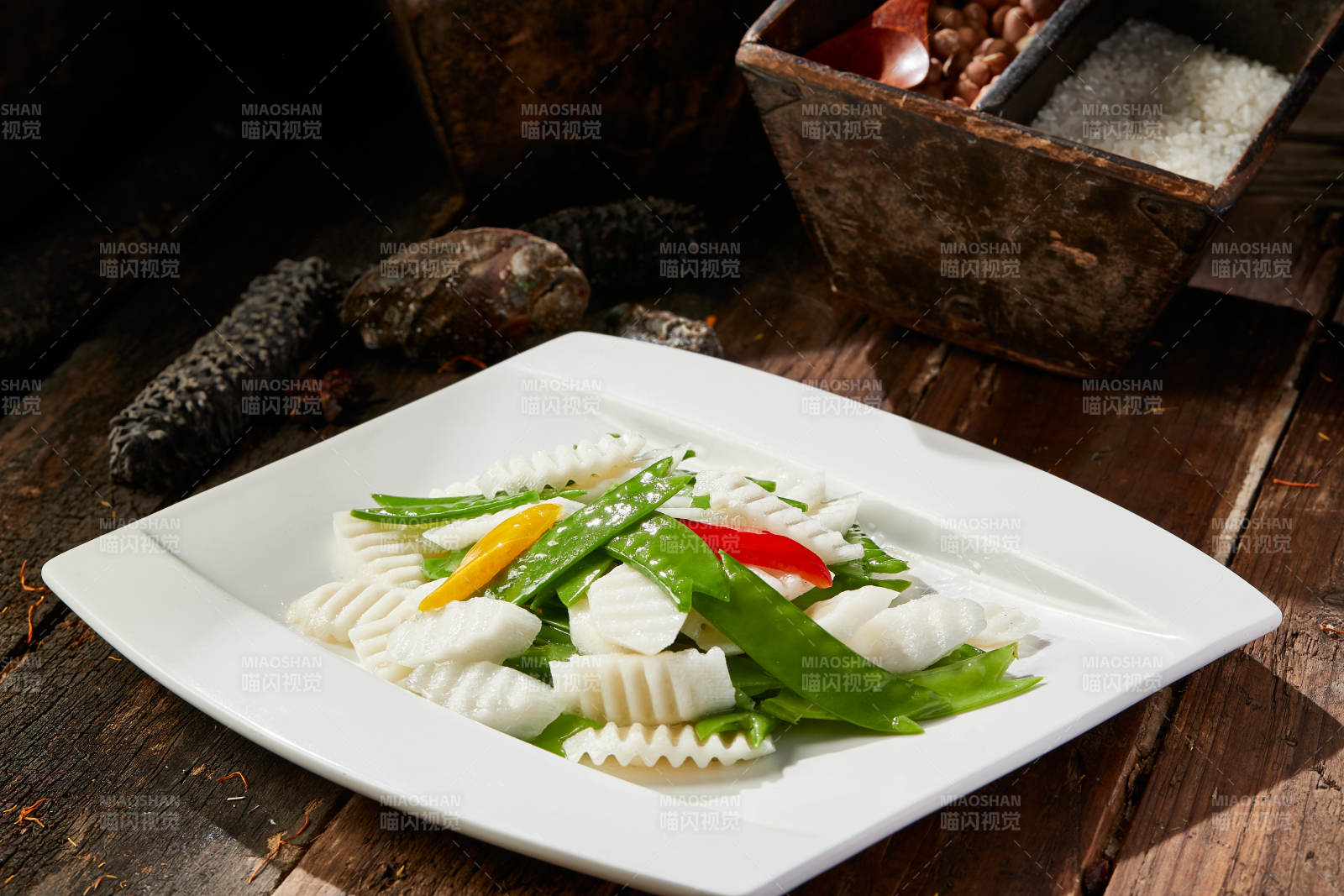 简版粤菜荷塘月色图片