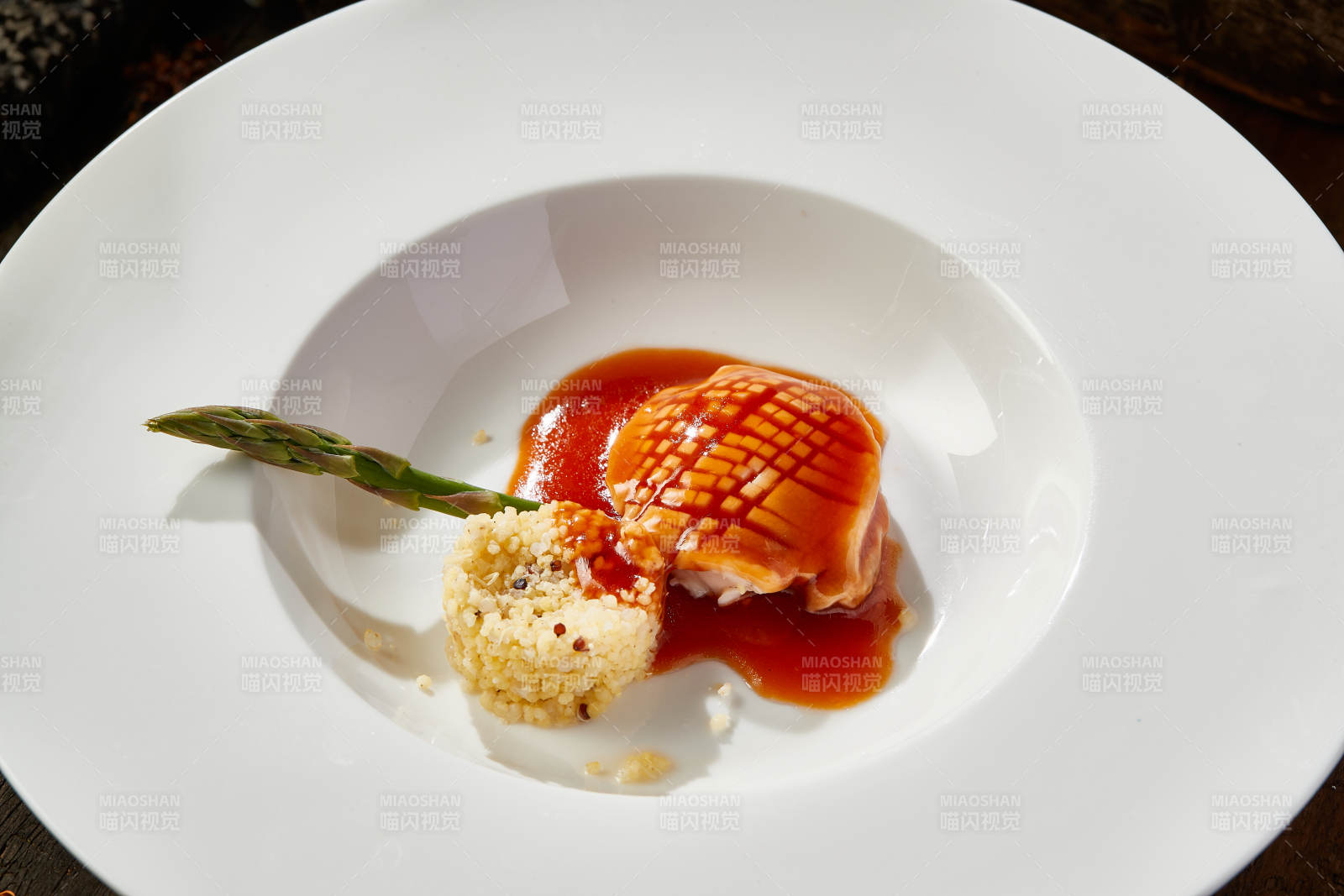 藜麦捞饭配浇汁鲜鲍鱼图片