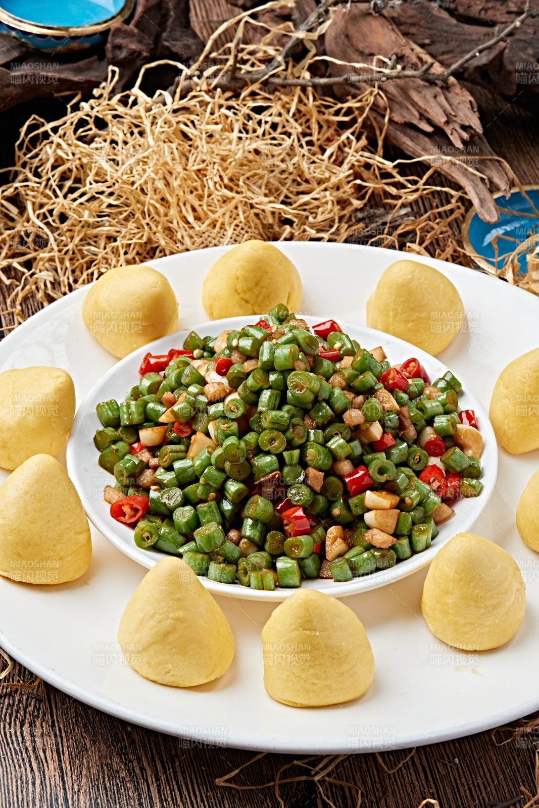 肉粒蒜香豆角小窝头图片