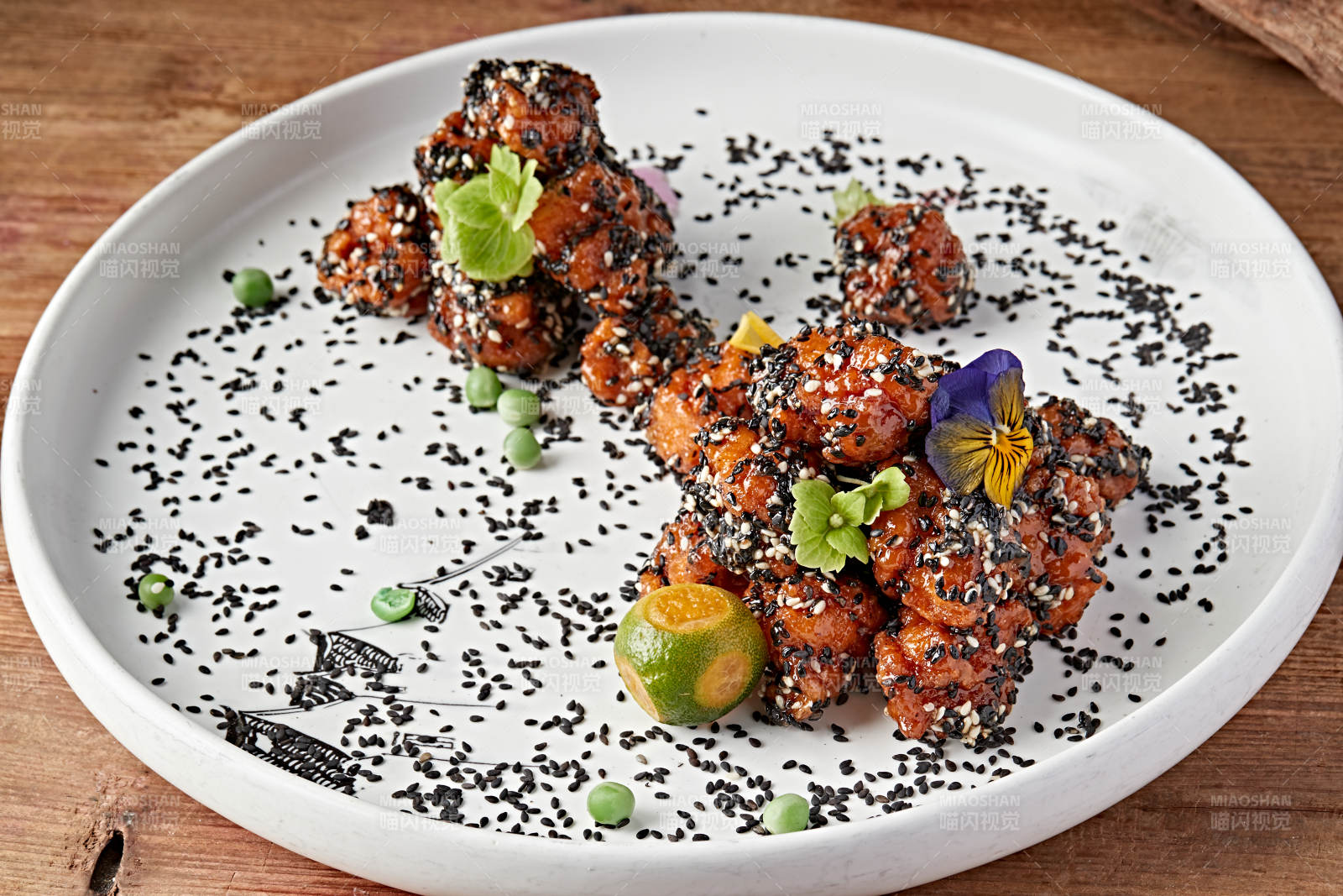 芝麻炸糖醋炸鸡丁图片