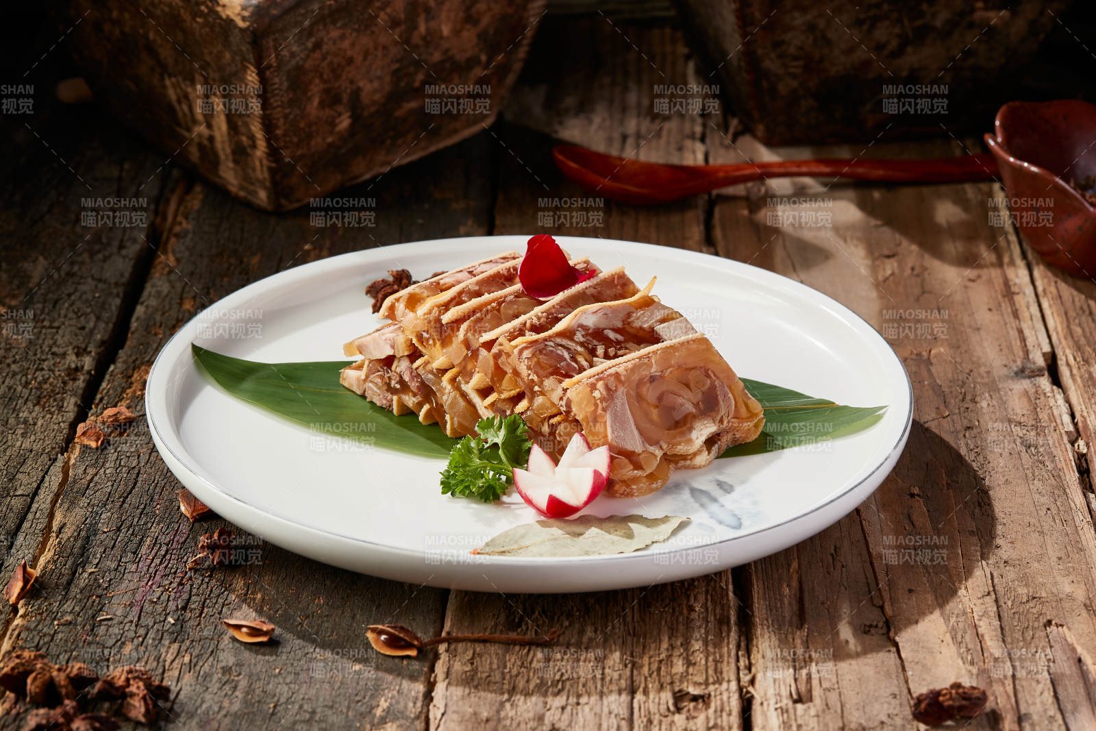 五香压肘花图片