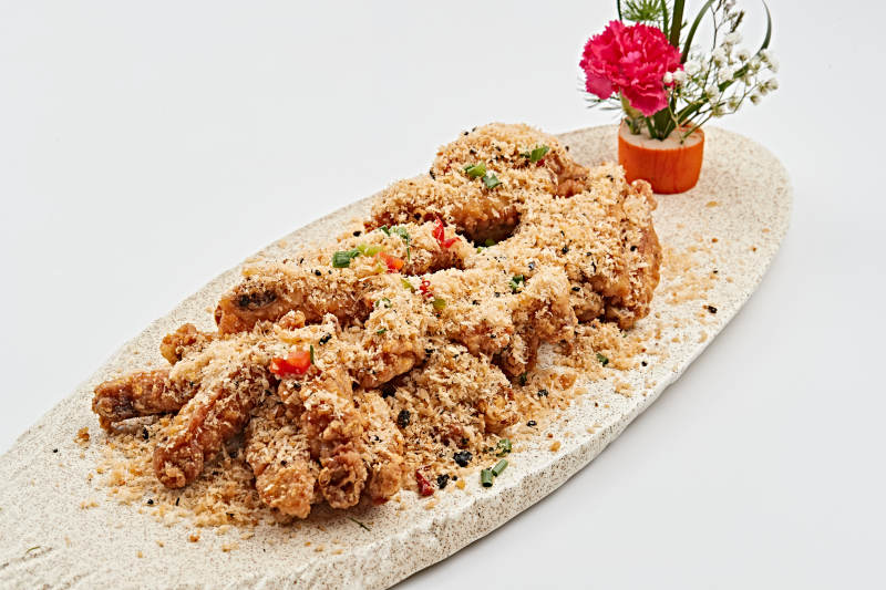 避风塘炸鸡翅图片