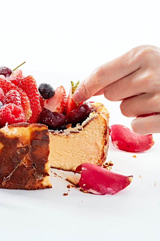 巴斯克芝士风暴鲜果乳酪蛋糕图片