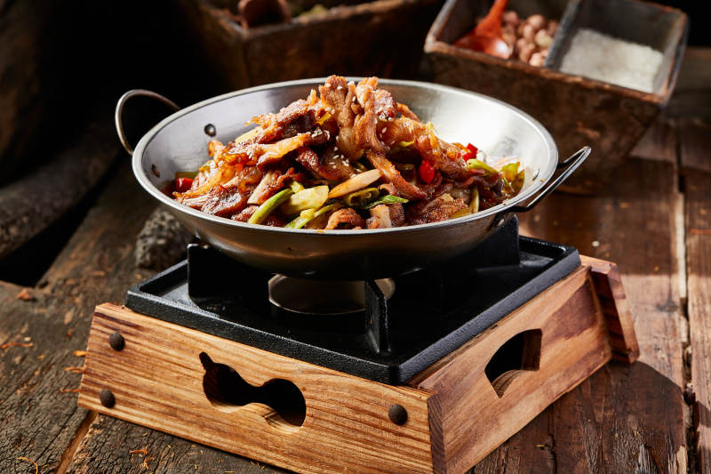 干锅香辣小炒月牙骨图片