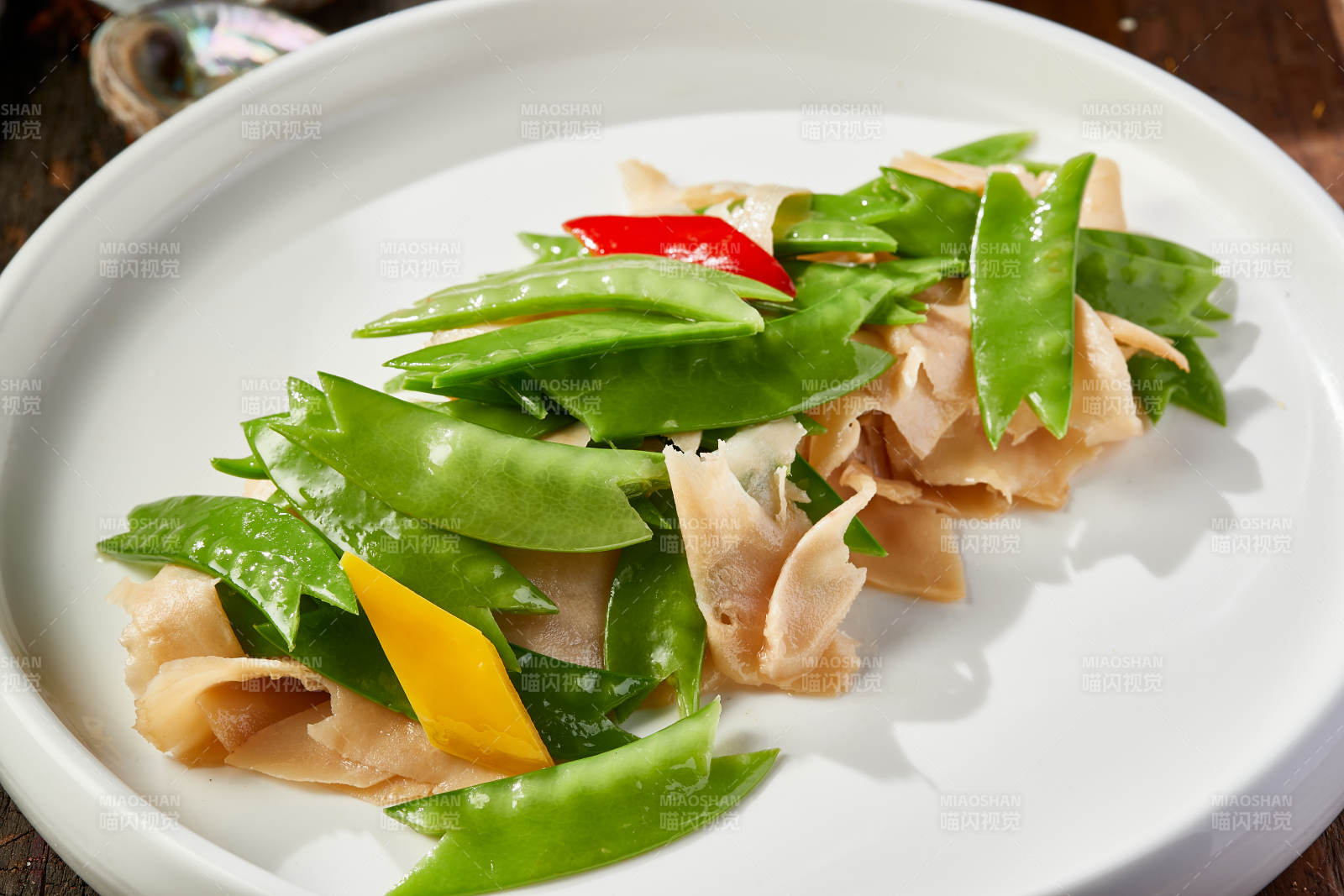 彩椒荷兰豆小炒大螺片图片