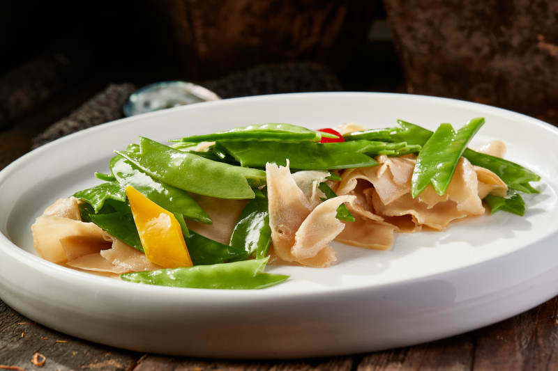 彩椒荷兰豆小炒大螺片图片