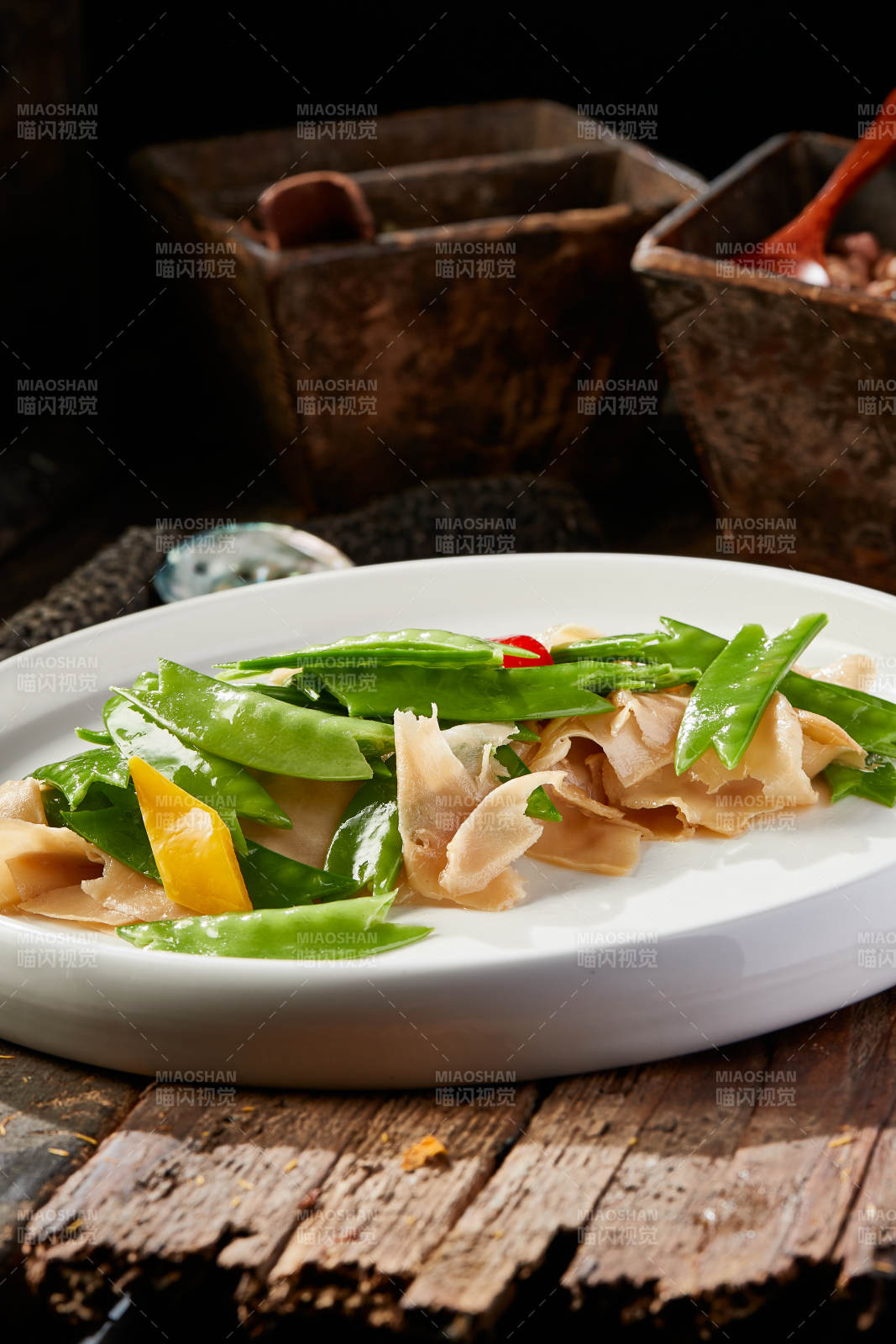 彩椒荷兰豆小炒大螺片图片