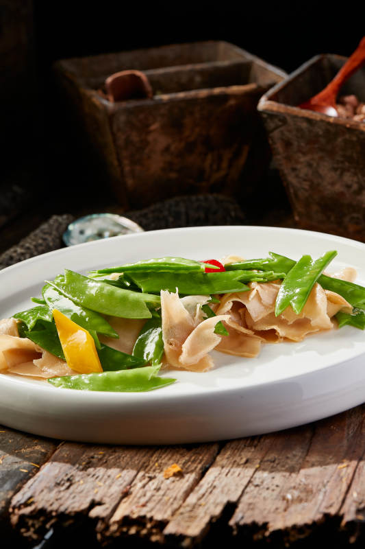 彩椒荷兰豆小炒大螺片图片