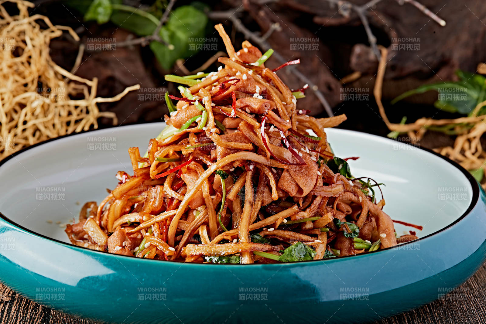 金丝脆鸭肠图片