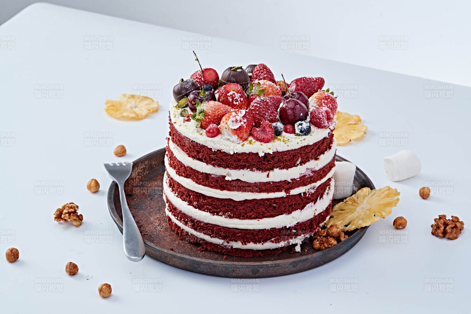 奶油抹茶鲜水果蔓越莓馅料多层蛋糕图片