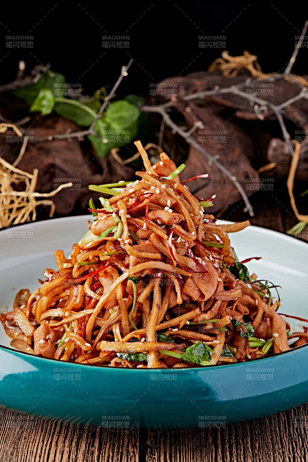 金丝脆鸭肠图片