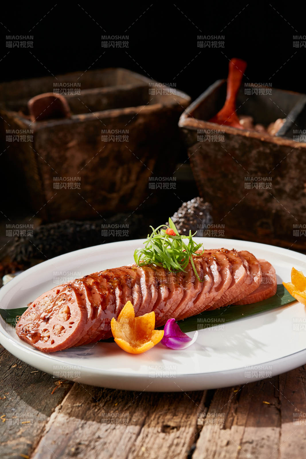 美味蜂蜜桂花蜜黄米藕图片