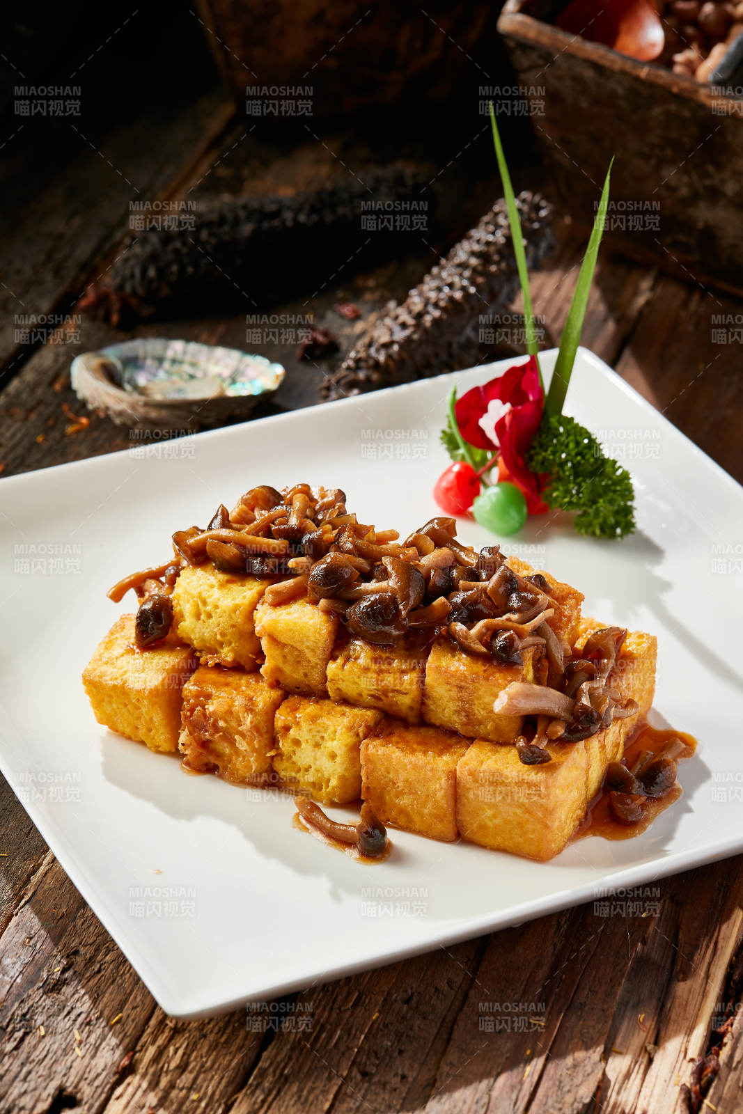 海鲜菇酿鸡蛋鱼肉豆腐图片