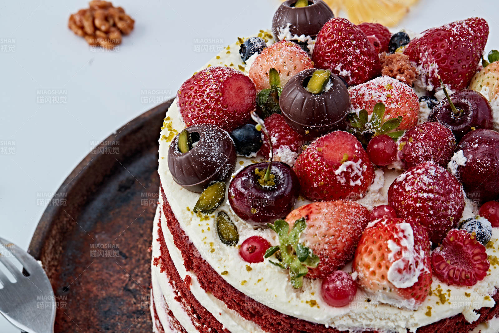 奶油抹茶鲜水果蔓越莓馅料多层蛋糕图片