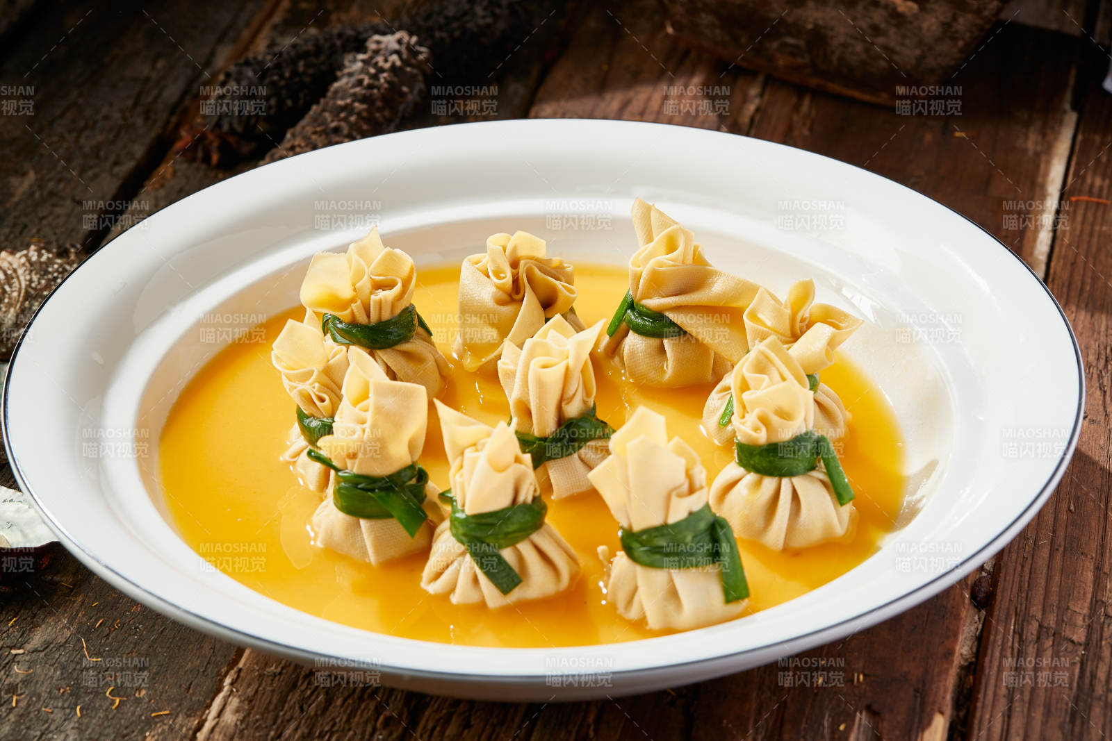 鲜鸡汤香豆皮小福袋图片