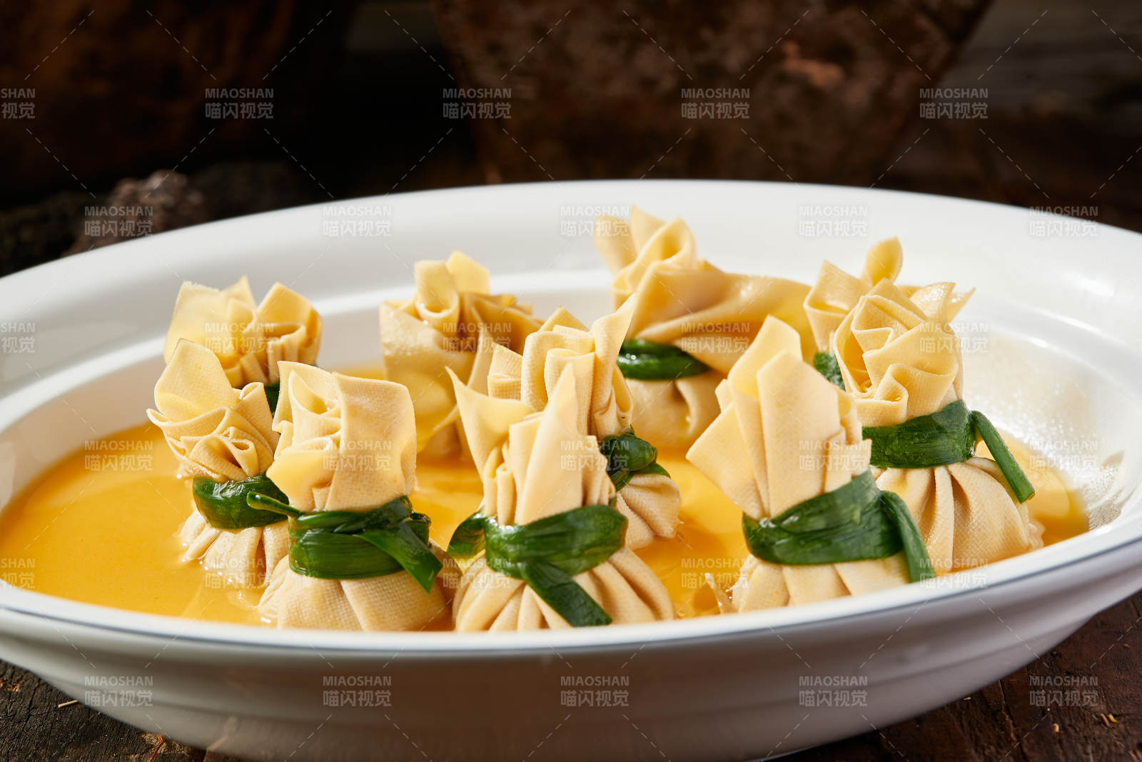 鲜鸡汤香豆皮小福袋图片