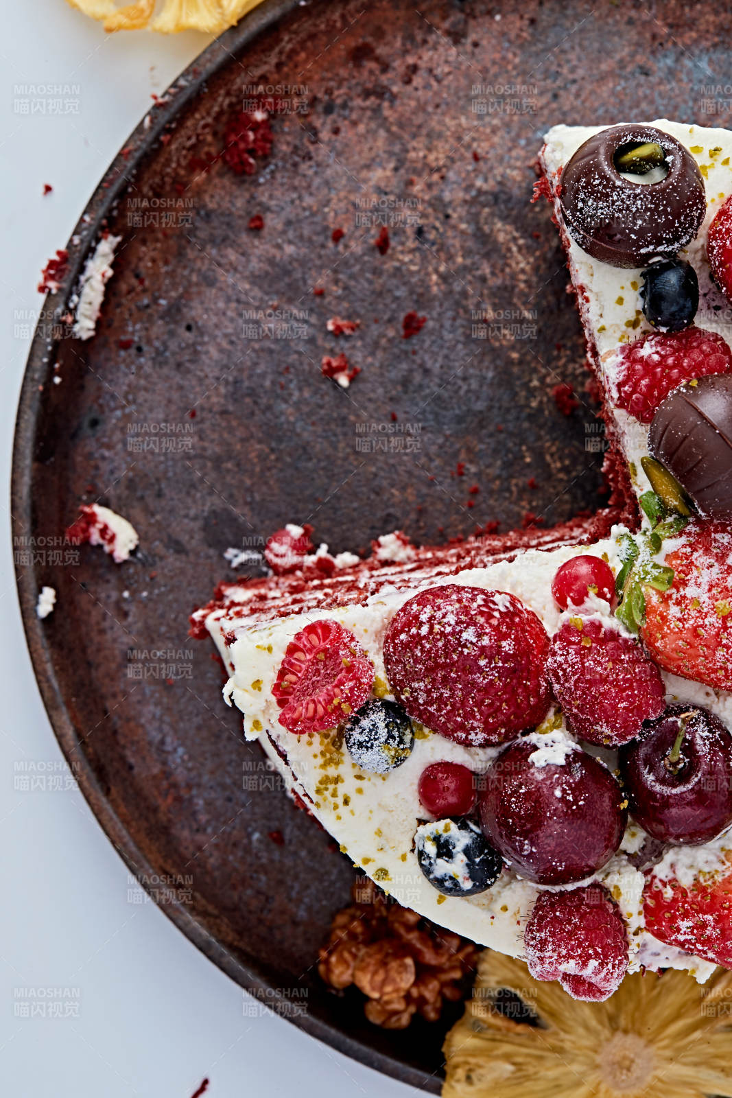 奶油抹茶鲜水果蔓越莓馅料多层蛋糕图片