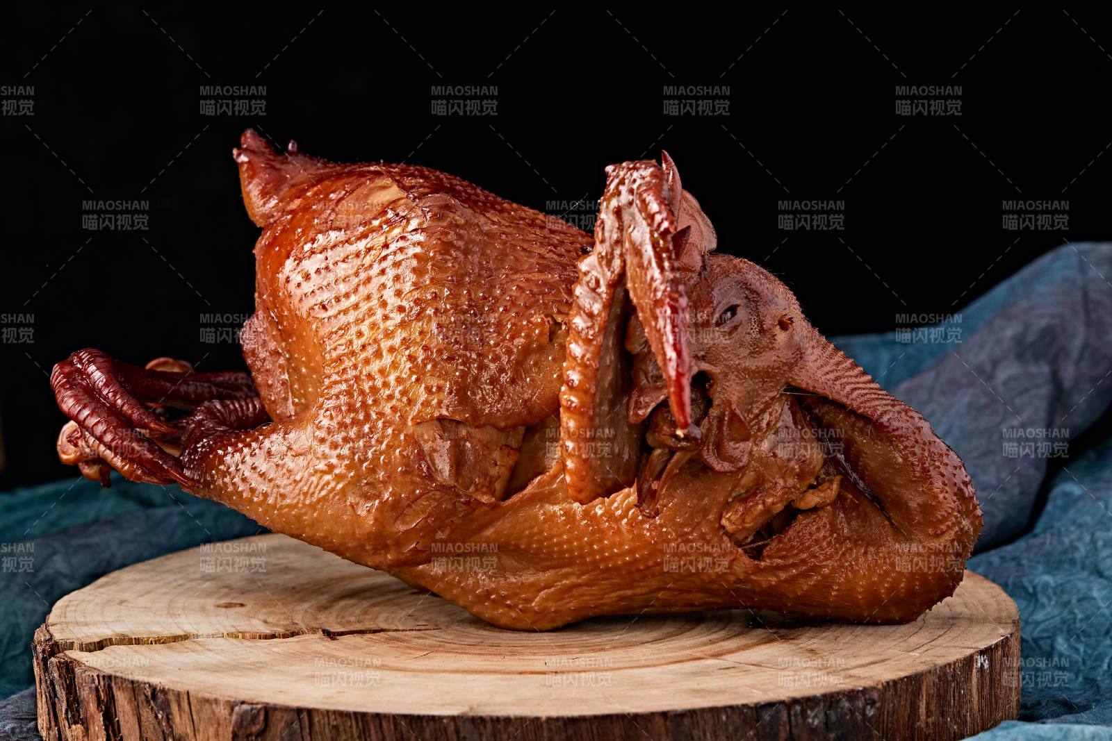 中餐美食熏酱烧鸡图片
