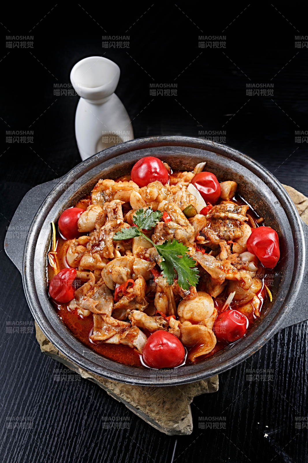 生啫砂锅美国大牛蛙图片