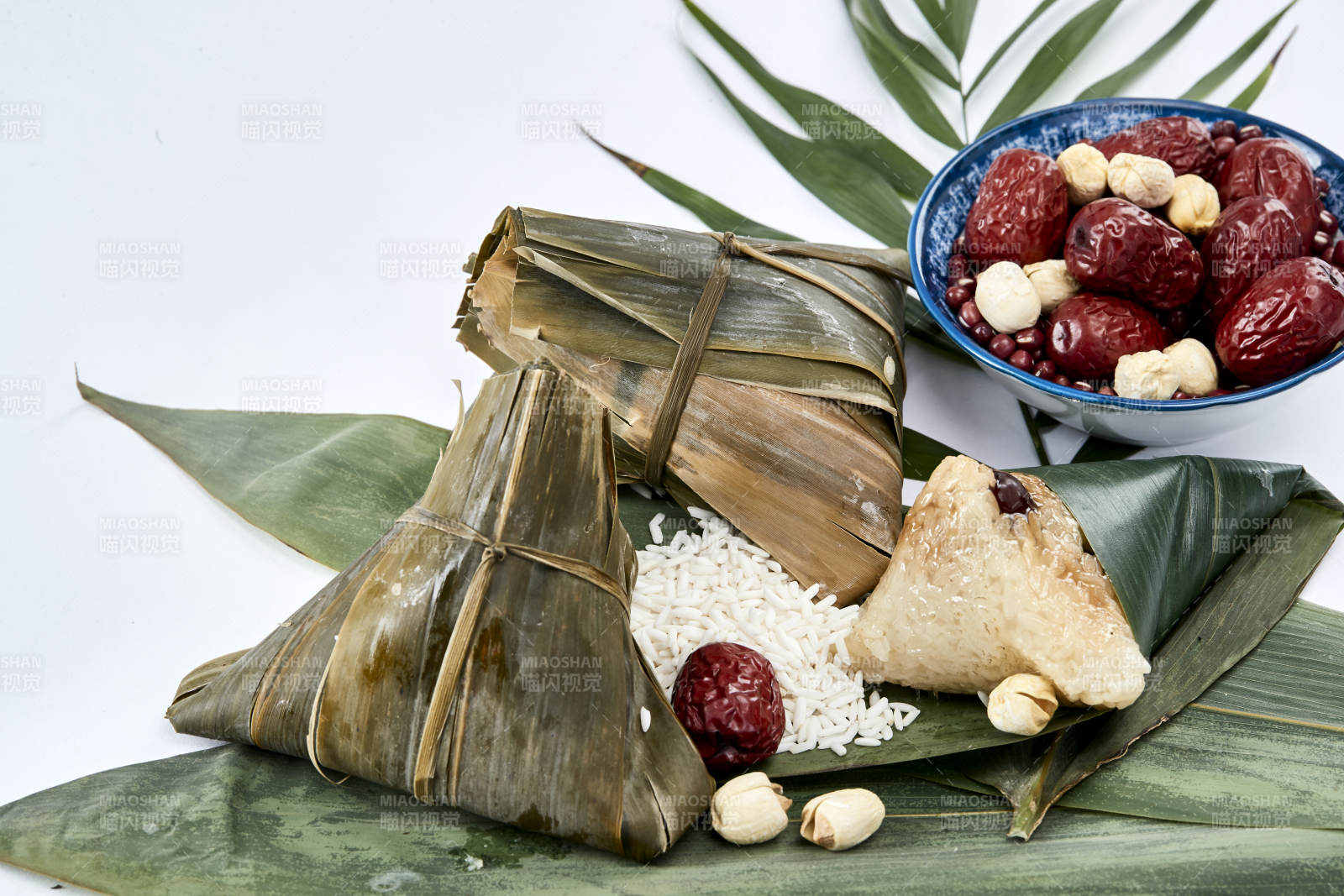 端午节的粽子和原材料图片