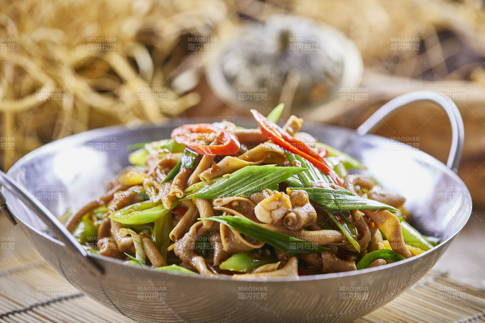 锅仔青蒜鸭肠图片