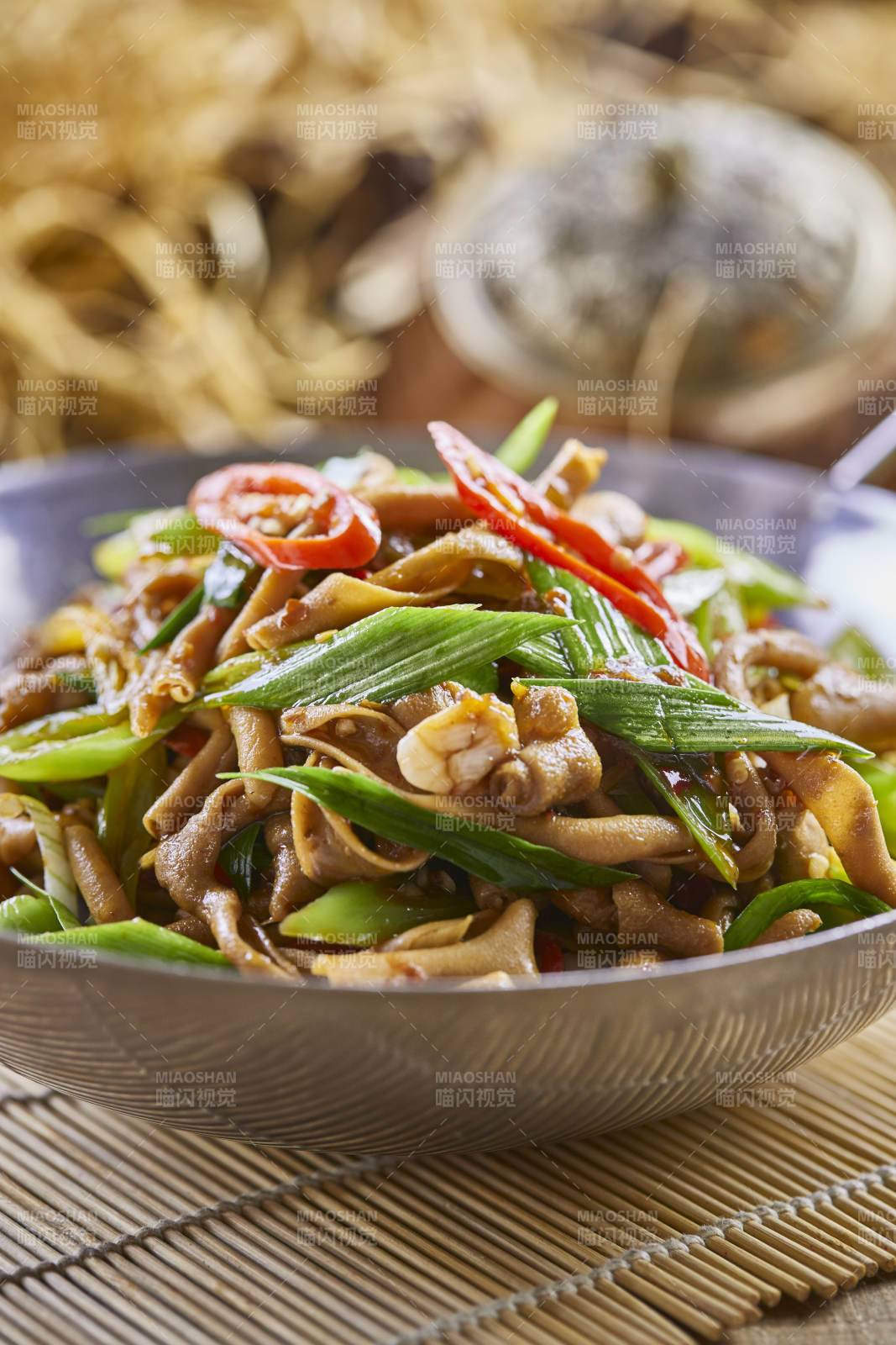 锅仔青蒜鸭肠图片