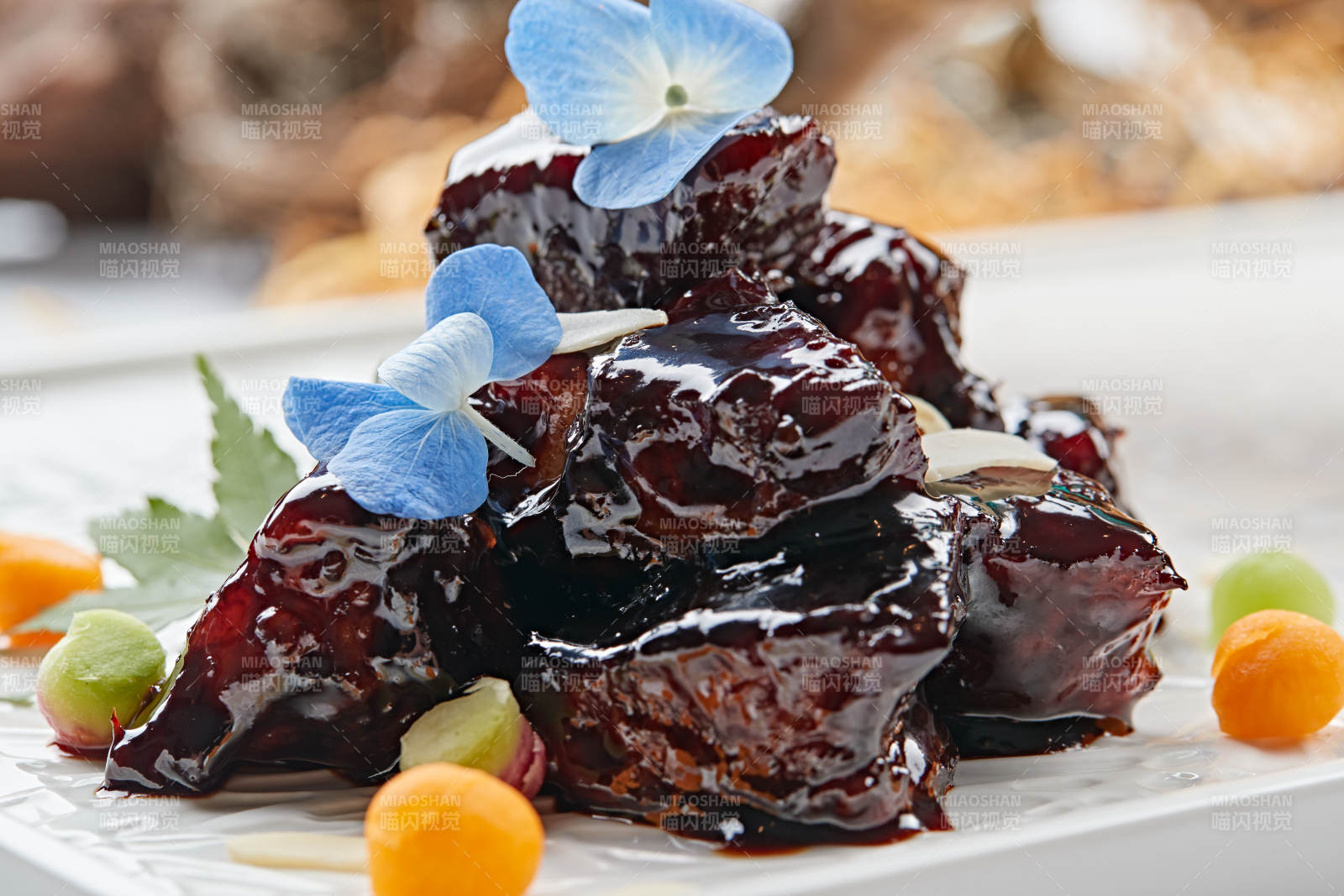 XO酱香和牛粒图片