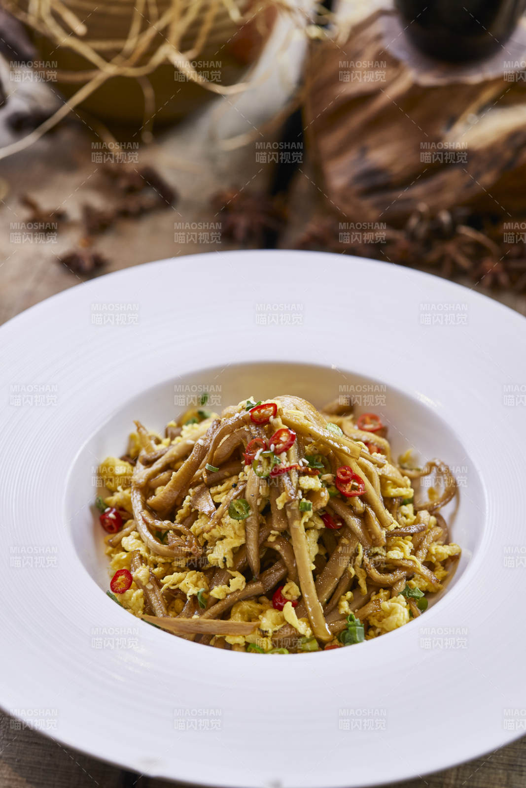 桂花柴鸡蛋炒杏鲍菇图片