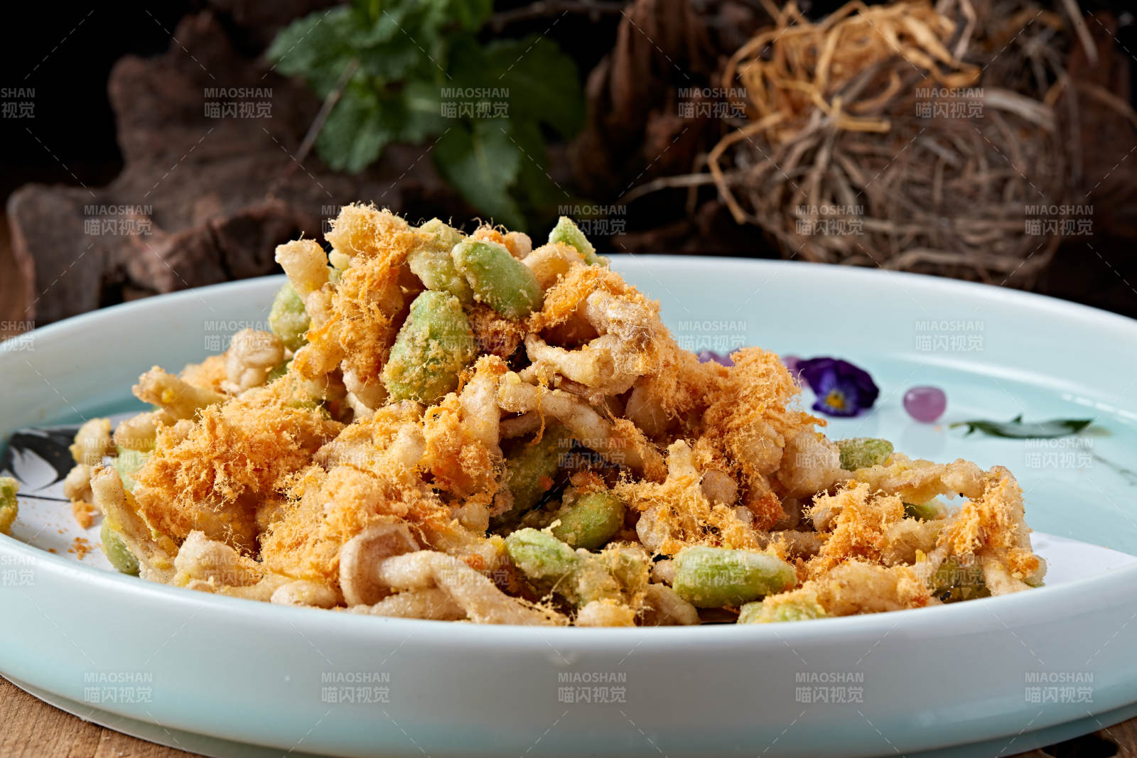 油炸肉松蚕豆海鲜菇图片