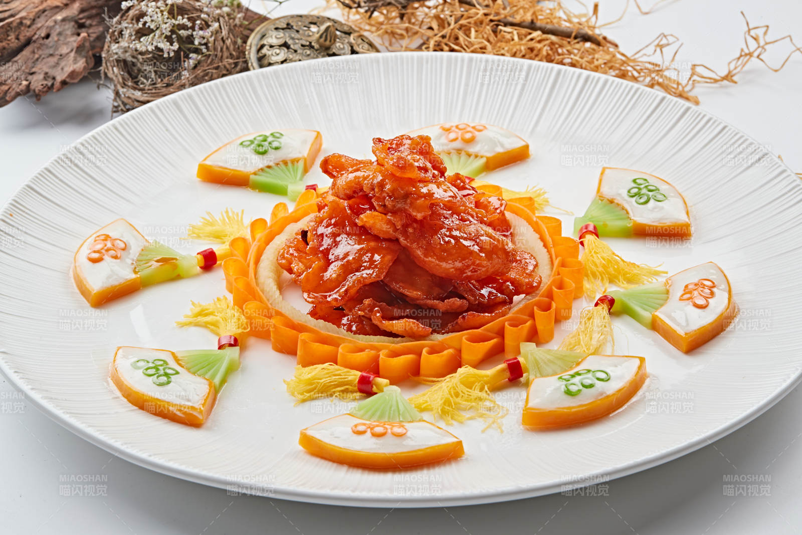 制作精良的糖醋锅包肉图片